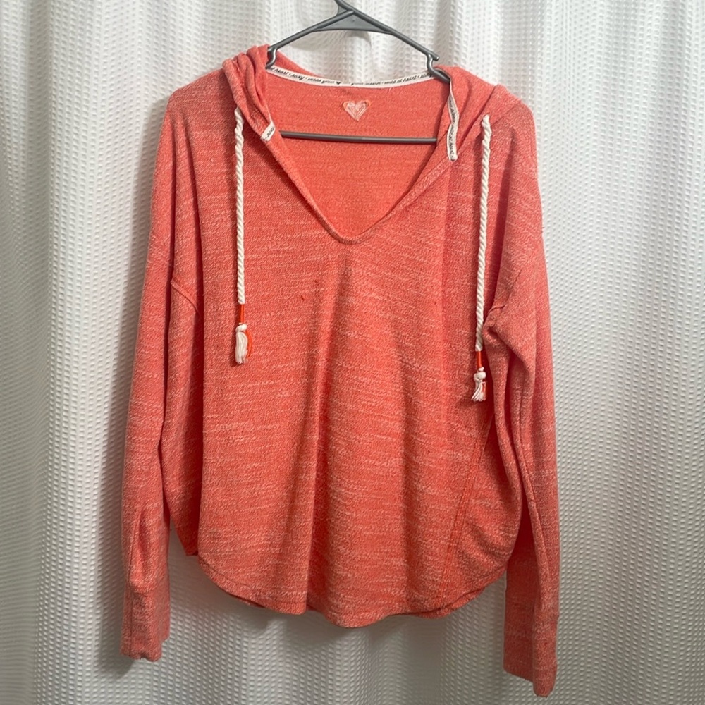 Long sleeve hoodie shirt with strings